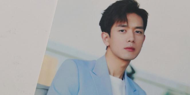 送你现哥的签名照啦