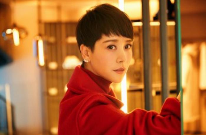 海清签名照火热抽奖中