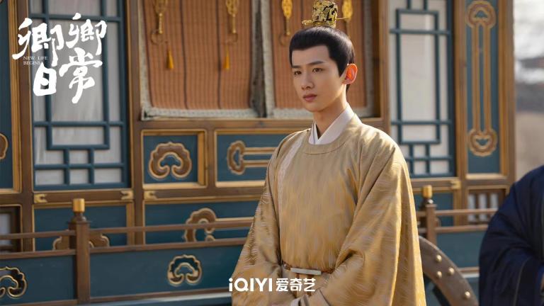 白敬亭签名照 观众火热抽奖中